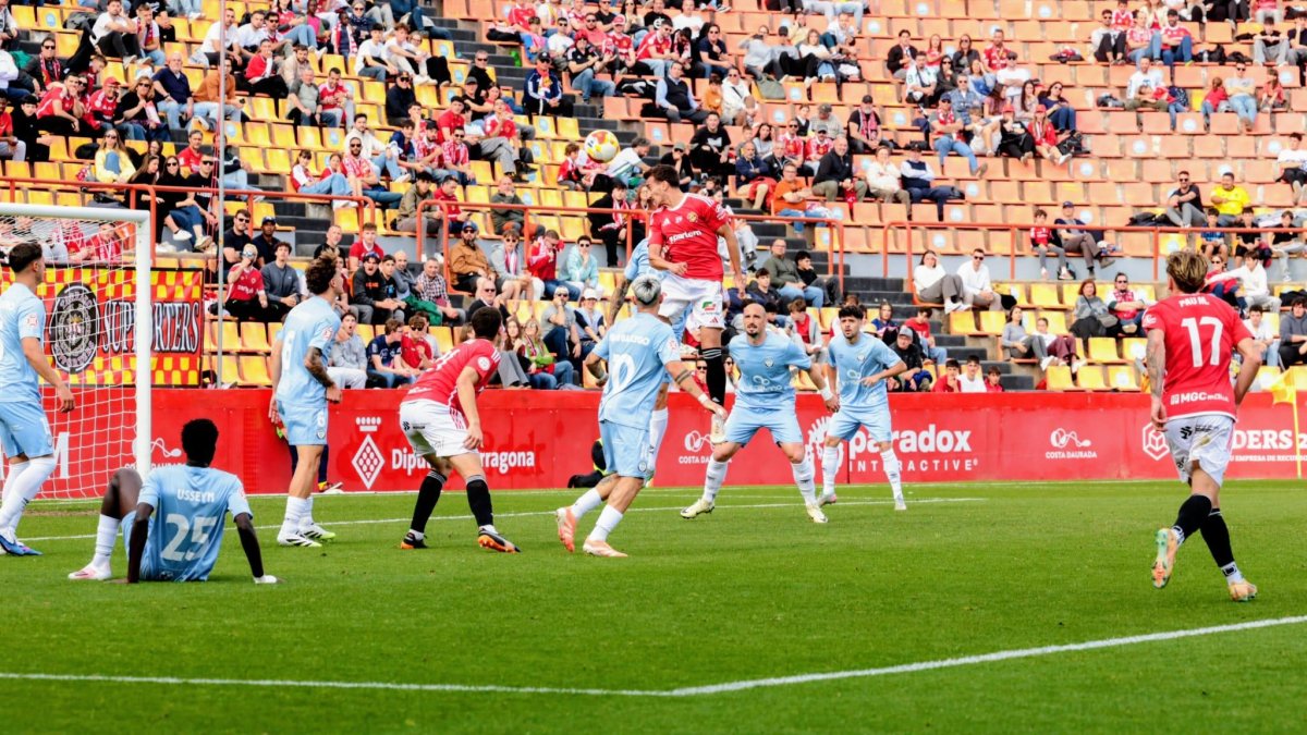 Nástic de Tarragona VS Juventud Torremolinos CF-. El Torremolinos pierde en un partido importantísimo